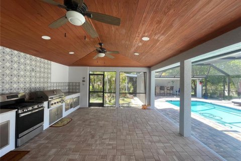 House in Sarasota, Florida 3 bedrooms, 201.88 sq.m. № 1858410 - photo 3