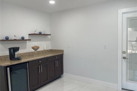 House in Sarasota, Florida 3 bedrooms, 201.88 sq.m. № 1858410 - photo 16