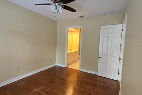 Condo in Celebration, Florida, 2 bedrooms  № 1816862 - photo 17