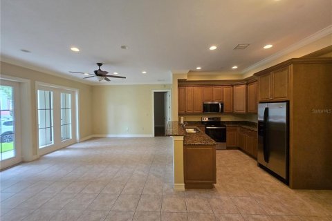 Condo in Celebration, Florida, 2 bedrooms  № 1816862 - photo 9