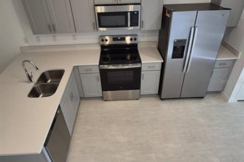 Touwnhouse à louer à Kissimmee, Floride: 2 chambres, 113.25 m2 № 2107560 - photo 6