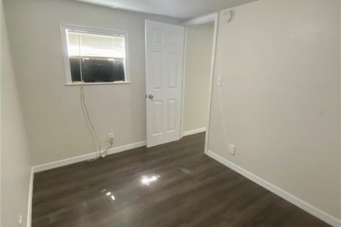 Apartamento en alquiler en Zephyrhills, Florida, 2 dormitorios, 51.28 m2 № 1911679 - foto 11