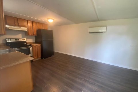 Apartamento en alquiler en Zephyrhills, Florida, 2 dormitorios, 51.28 m2 № 1911679 - foto 4