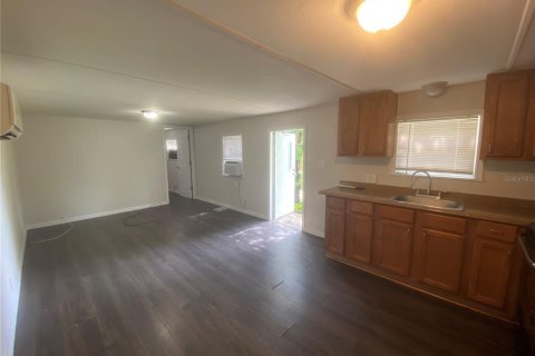 Apartamento en alquiler en Zephyrhills, Florida, 2 dormitorios, 51.28 m2 № 1911679 - foto 6