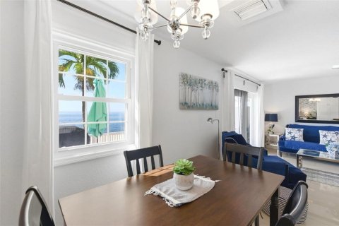 Copropriété à vendre à Saint Petersburg, Floride: 2 chambres, 76.64 m2 № 2349295 - photo 9