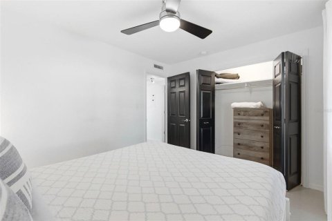 Copropriété à vendre à Saint Petersburg, Floride: 2 chambres, 76.64 m2 № 2349295 - photo 25