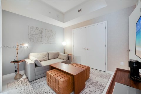 Снять в аренду кондоминиум в Майами, Флорида 3 спальни, 139.17м2, № 2003779 - фото 19