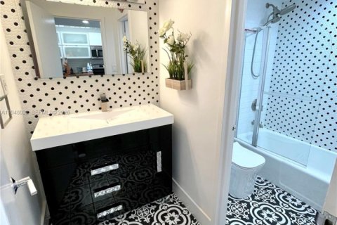 Купить кондоминиум в Майами-Бич, Флорида 1 спальня, 49.7м2, № 2055033 - фото 6