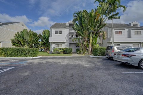 Condo in Oakland Park, Florida, 2 bedrooms  № 1844032 - photo 5