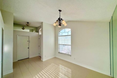 House in Tampa, Florida 3 bedrooms, 172.98 sq.m. № 1793053 - photo 4