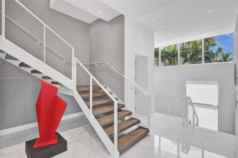 Adosado en venta en Aventura, Florida, 4 dormitorios, 357.58 m2 № 1959951 - foto 8