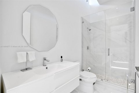 Adosado en venta en Aventura, Florida, 4 dormitorios, 357.58 m2 № 1959951 - foto 23