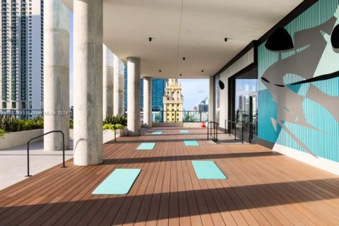 Condo in Miami, Florida, 1 bedroom  № 1763530 - photo 25