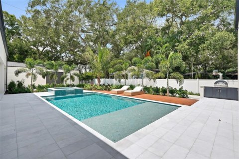 Villa ou maison à vendre à Saint Petersburg, Floride: 5 chambres, 370.03 m2 № 2349680 - photo 2