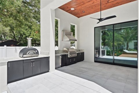 Villa ou maison à vendre à Saint Petersburg, Floride: 5 chambres, 370.03 m2 № 2349680 - photo 15
