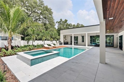 Villa ou maison à vendre à Saint Petersburg, Floride: 5 chambres, 370.03 m2 № 2349680 - photo 14