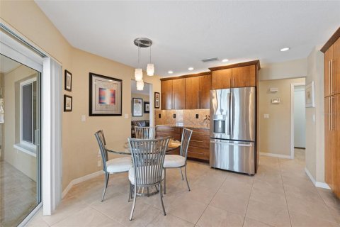 House in Punta Gorda, Florida 3 bedrooms, 168.8 sq.m. № 1531283 - photo 15