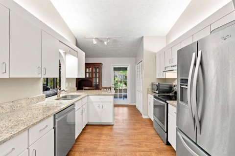 Villa ou maison à vendre à St. Lucie, Floride: 3 chambres, 153.66 m2 № 2249383 - photo 21