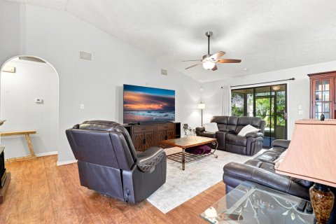 Villa ou maison à vendre à St. Lucie, Floride: 3 chambres, 153.66 m2 № 2249383 - photo 14