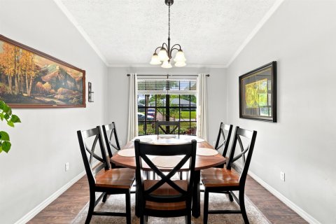 Villa ou maison à vendre à St. Lucie, Floride: 3 chambres, 153.66 m2 № 2249383 - photo 16
