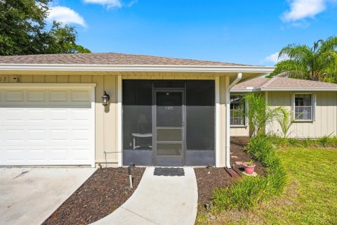 Villa ou maison à vendre à St. Lucie, Floride: 3 chambres, 153.66 m2 № 2249383 - photo 9