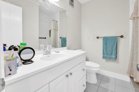 Купить кондоминиум в Холливуд, Флорида 3 комнаты, 81.75м2, № 2086262 - фото 13