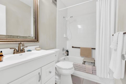 Купить кондоминиум в Холливуд, Флорида 3 комнаты, 81.75м2, № 2086262 - фото 18
