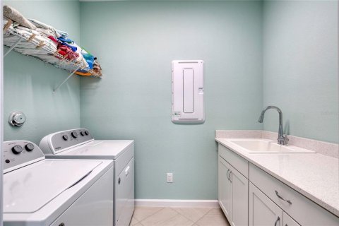 Casa en venta en Daytona Beach, Florida, 2 dormitorios, 156.17 m2 № 1856057 - foto 18