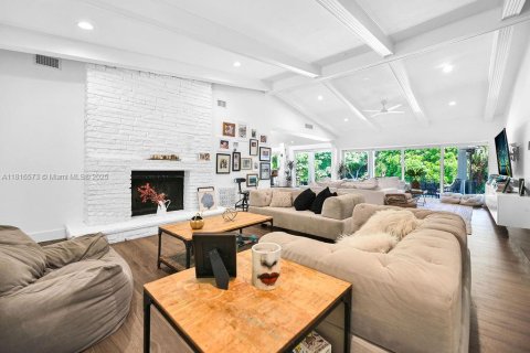 Casa en venta en Palmetto Bay, Florida, 4 dormitorios, 245.08 m2 № 1770315 - foto 11
