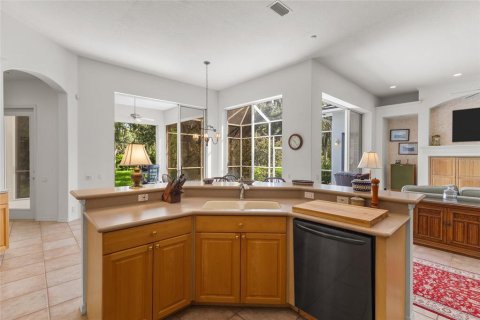 Villa ou maison à vendre à Sarasota, Floride: 3 chambres, 331.75 m2 № 2297243 - photo 13