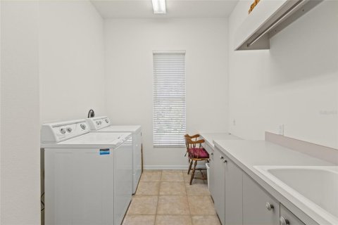 Villa ou maison à vendre à Sarasota, Floride: 3 chambres, 331.75 m2 № 2297243 - photo 28