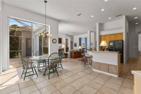 Villa ou maison à vendre à Sarasota, Floride: 3 chambres, 331.75 m2 № 2297243 - photo 18