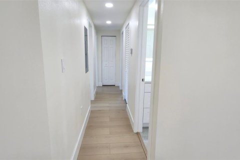 Casa en venta en Plant City, Florida, 3 dormitorios, 126.44 m2 № 1905476 - foto 5