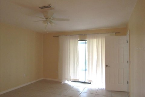 House in Sarasota, Florida 2 bedrooms, 155.15 sq.m. № 1777310 - photo 21