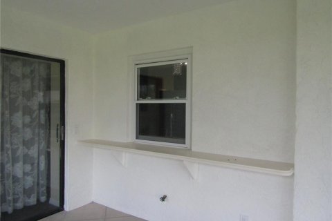 House in Sarasota, Florida 2 bedrooms, 155.15 sq.m. № 1777310 - photo 6