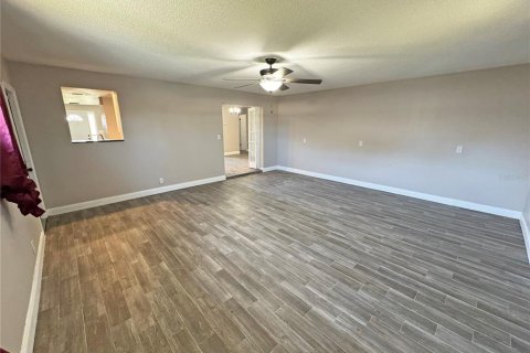 Casa en alquiler en Daytona Beach, Florida, 3 dormitorios, 165.55 m2 № 1740629 - foto 10