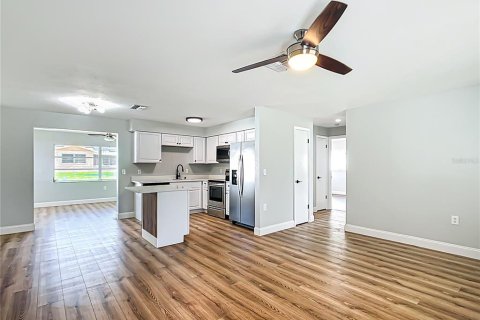 Casa en venta en Beverly Hills, Florida, 3 dormitorios, 133.04 m2 № 1629983 - foto 3