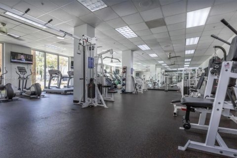Condo in Sunny Isles Beach, Florida, 1 bedroom  № 1694690 - photo 23