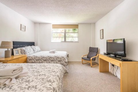 Condo in Sunny Isles Beach, Florida, 1 bedroom  № 1694690 - photo 8