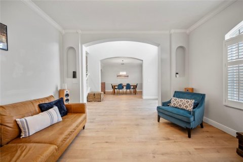 Casa en venta en Tampa, Florida, 5 dormitorios, 318 m2 № 1795830 - foto 6