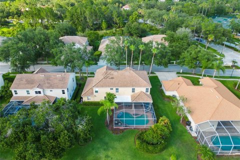 Casa en venta en Tampa, Florida, 5 dormitorios, 318 m2 № 1795830 - foto 2