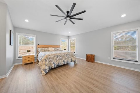 Casa en venta en Tampa, Florida, 5 dormitorios, 318 m2 № 1795830 - foto 22