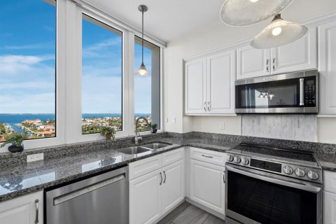 Condominio en venta en Longboat Key, Florida, 2 dormitorios, 195.09 m2 № 1510043 - foto 23