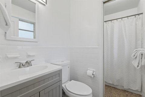 House in South Daytona, Florida 3 bedrooms, 99.03 sq.m. № 2416721 - photo 12