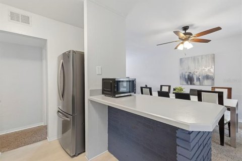 House in South Daytona, Florida 3 bedrooms, 99.03 sq.m. № 2416721 - photo 9