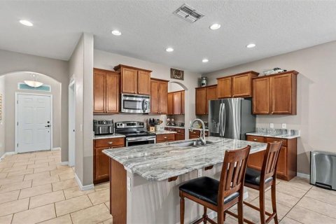 House in Auburndale, Florida 4 bedrooms, 287.16 sq.m. № 2227037 - photo 20