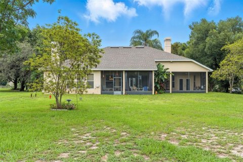 House in Mount Dora, Florida 4 bedrooms, 257.99 sq.m. № 1829292 - photo 23