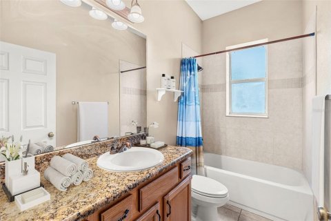 House in Mount Dora, Florida 4 bedrooms, 257.99 sq.m. № 1829292 - photo 18