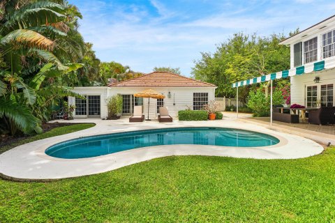 House in Palm Beach, Florida 4 bedrooms, 290.78 sq.m. № 2087689 - photo 4