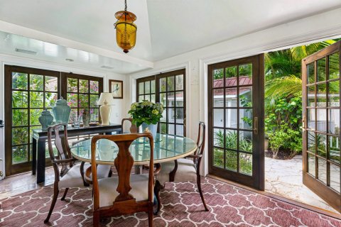House in Palm Beach, Florida 4 bedrooms, 290.78 sq.m. № 2087689 - photo 16
